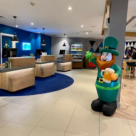 Hotel Express Centre By Ihg 3*