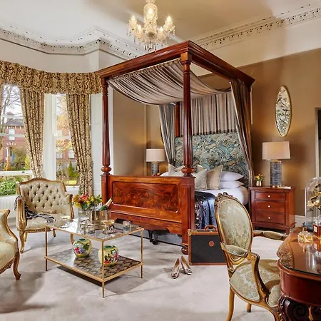 Ariel House Gasthuis 4*