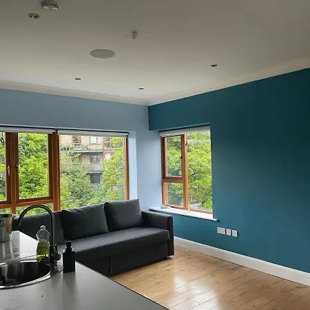 Villa Serene Riverside - Hidden Gem In *