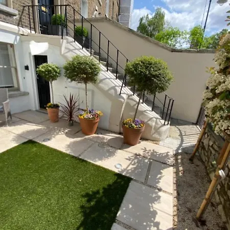 Apartamento Pembroke Guest *
