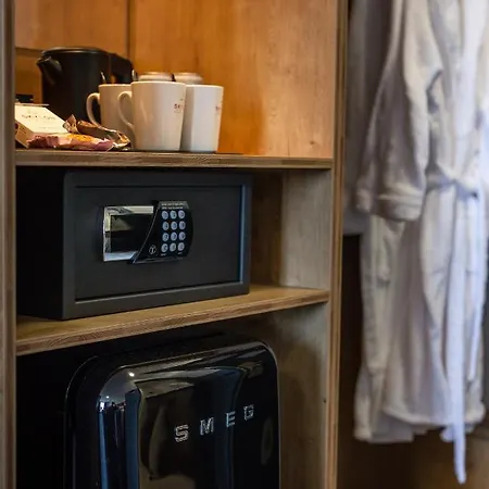 Hotel Skylon 4*