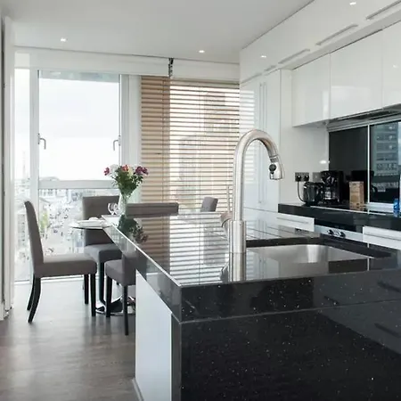 Lägenhet Luxury Apartment, Incredible Views Dublin