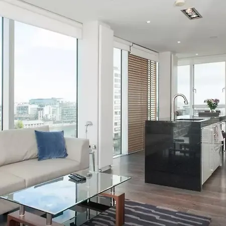 Lägenhet Luxury Apartment, Incredible Views Dublin