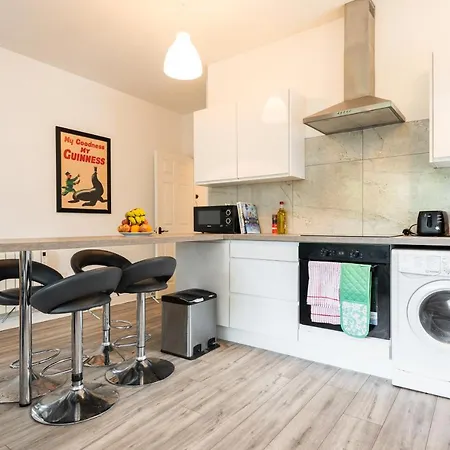 Near Guinness & Heuston Station Apartment *