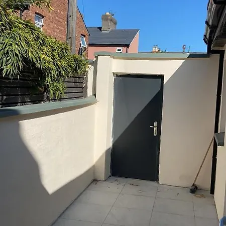 A New Studio Near Center