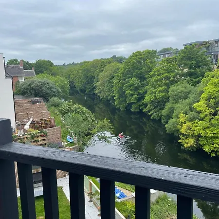 Serene Riverside - Hidden Gem In Villa *