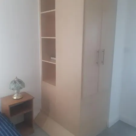 Homestay Lara House Dublin