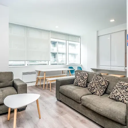 Apartment Ensuite Single With Shared Kitchen In Quays *
