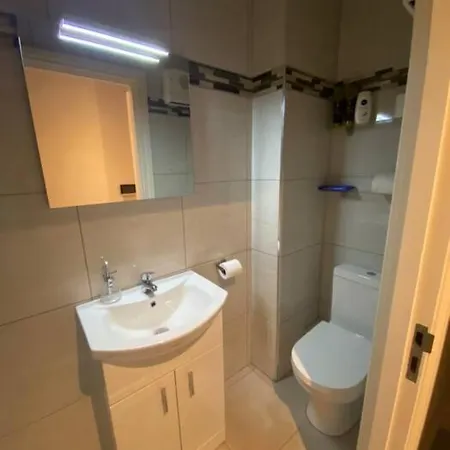 Appartamento Lovely 1 Bedroom In 1 Dublino
