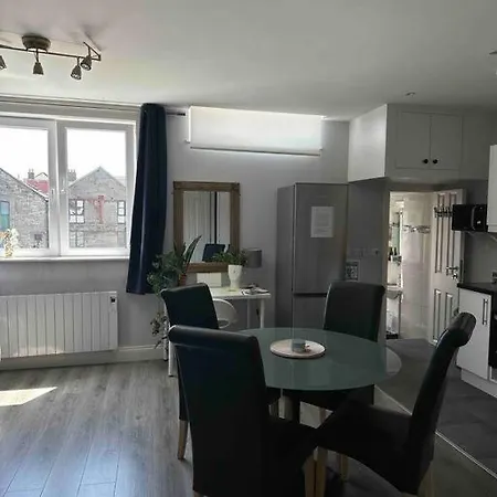 Lovely Studio In City Centre Apartment