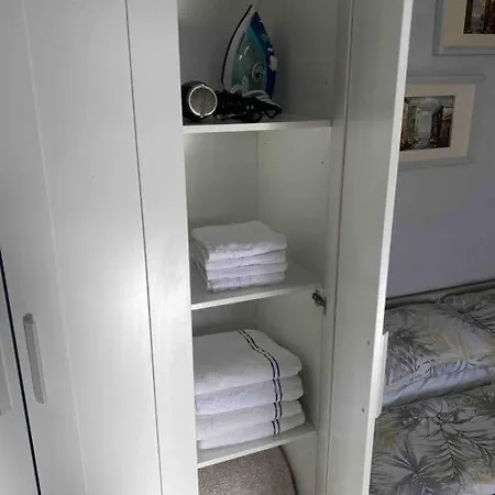 Apartment Lovely Studio In City Centre *