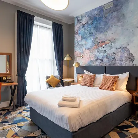 Keavan's Port Hotel, Hotel Dublin