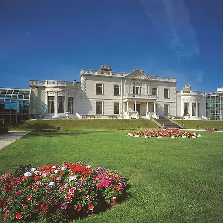 Radisson Blu St. Helen's 5*