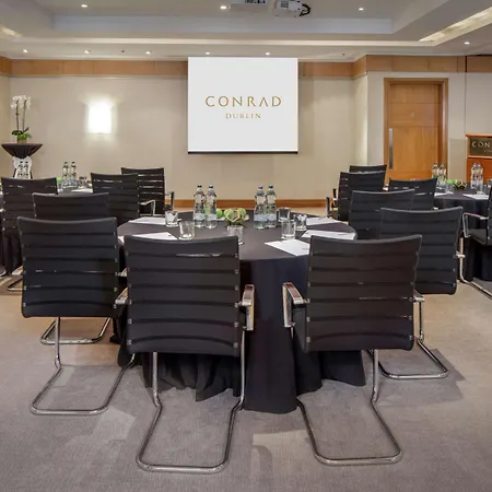 Conrad Otel 5*