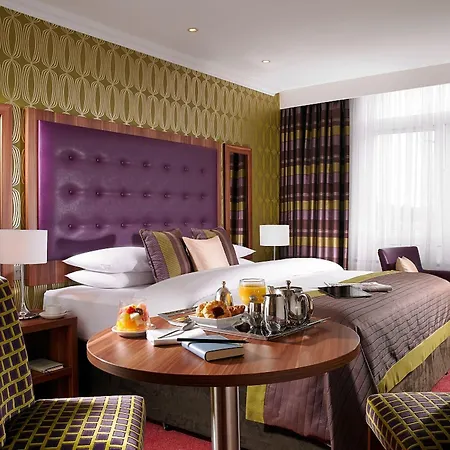 Skylon Hotel 4*
