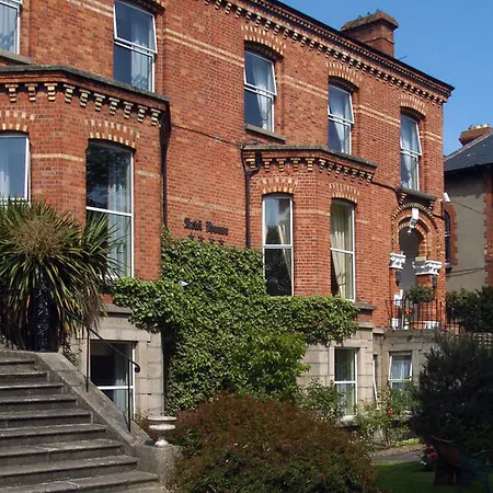 Ariel House 게스트하우스