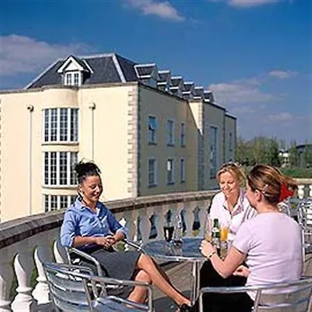 Westpark And Suites 3*