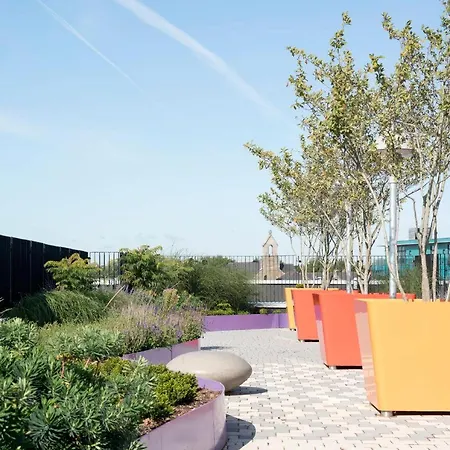 Modern Single En-suite Bedrooms In 5 Bedroom Apartments, City Centre - Dorset Point Aparthotel Dublin