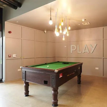 Modern Single En-suite Bedrooms In 5 Bedroom Apartments, City Centre - Dorset Point Aparthotel *