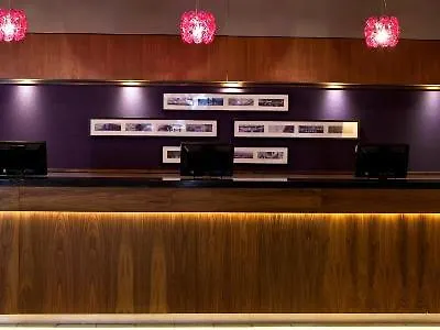 Hotel Leonardo Parnell Street 4*