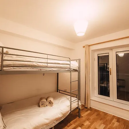 Apartman Goldenglow 15 Min Airport
