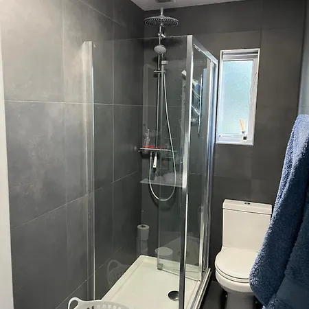 Privatunterkunft 2 St Judes Court D24h1x4 Students Only