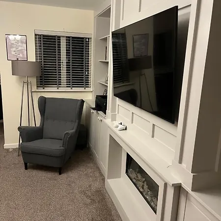 2 St Judes Court D24h1x4 Students Only * Dublin