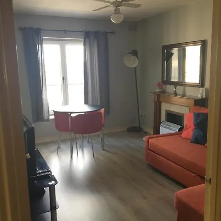 Apartment Cozy Next To Castle