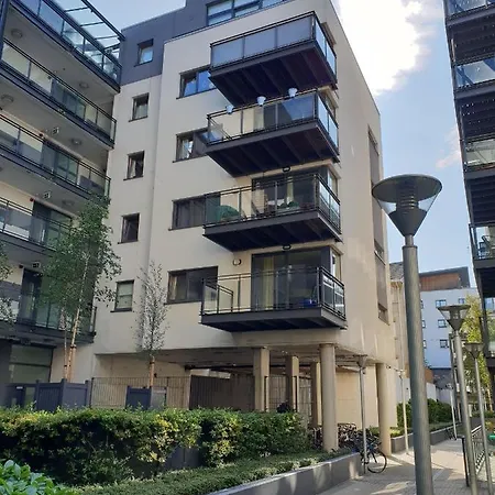 Apartment Secluded And Spacious *