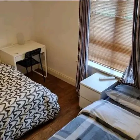 Apartment 1 Cozy Bedroom Near Airport And Centre 3people