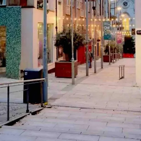 Apartment In Dublin's Tourist Spot Temple Bar Fully Renovated *