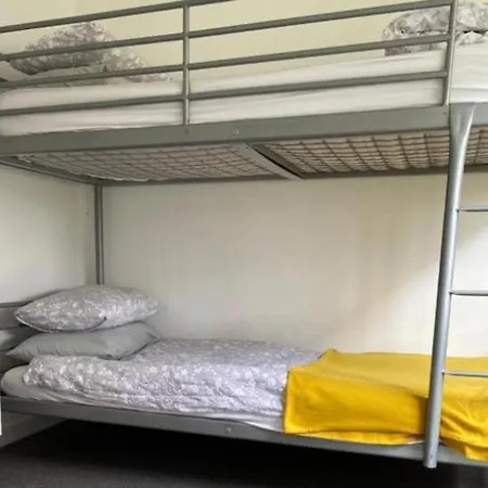 Emma'S Cozy Stay Hostel