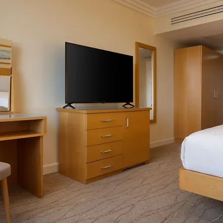 Hilton Dublin Airport 4*