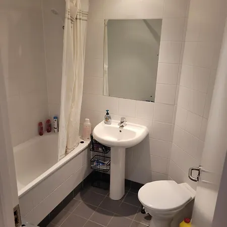 2 Double Bedrooms Near Airport & Town Apartamento Dublín