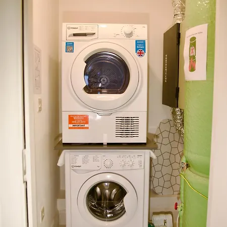 Quarto em Acomodações Particulares Mary St House 3b