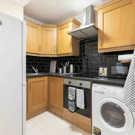 1bed Reliable Fast Wifi & Tv Apartment