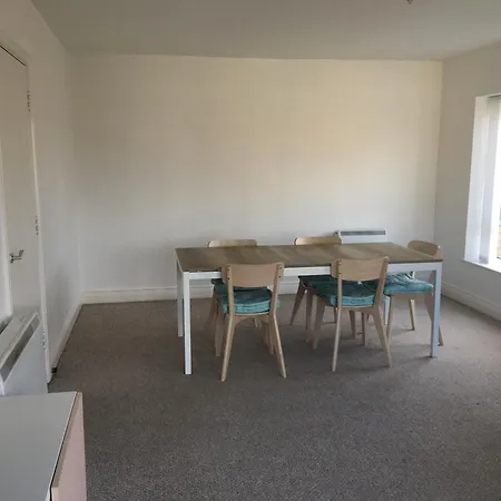 Spacious 3 Bedroom With Parking Apartment Dublin