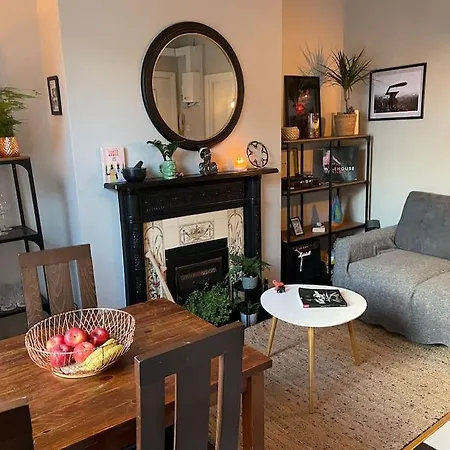 Cozy Rialto