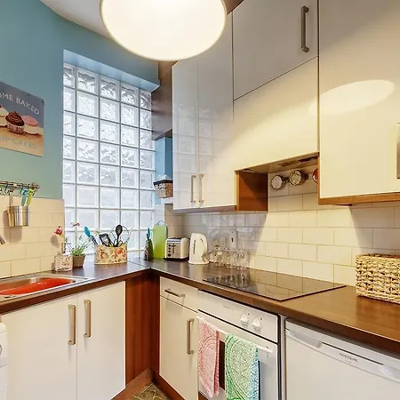 Essex Street Apartment * Dublin