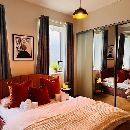 Finnstown Hall- Private In Shared With The Host Habitación en casa particular *