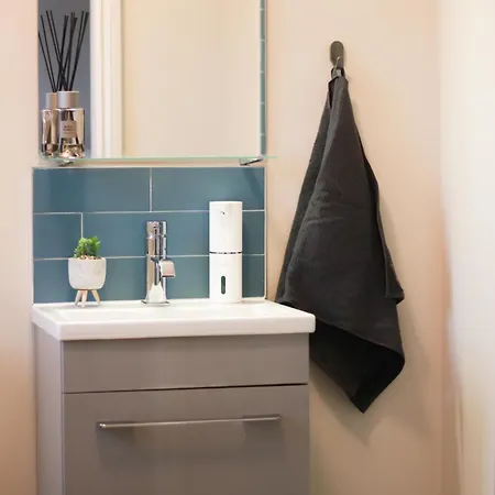 The Hive - Luxury Ensuite - Full Privacy As Only On The Floor! Homestay Dublin