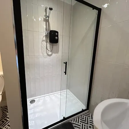 Apartment Two Bedroom Ground Floor Apartment, Professionally Managed Dublin