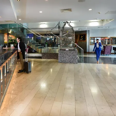Отель Crowne Plaza Dublin By Ihg