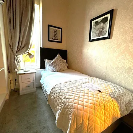 Hotel Morehampton Townhouse 3*