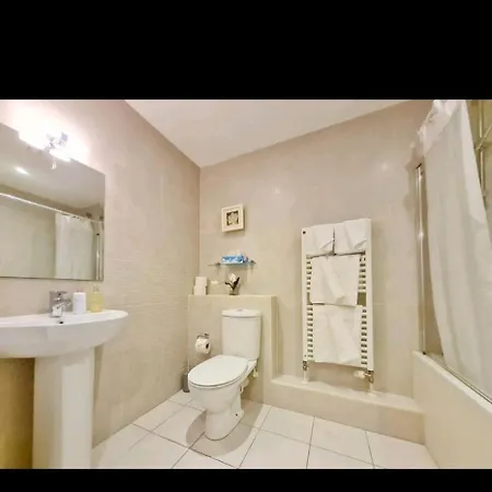 Liffey Suites Aparthotel