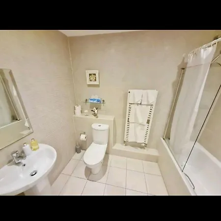 Liffey Suites Aparthotel