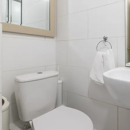 Appartamento Lovely 2-bed In The Heart Of Dublino