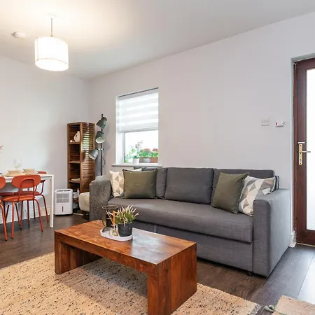 Lovely 2-bed In The Heart Of Appartamento Dublino