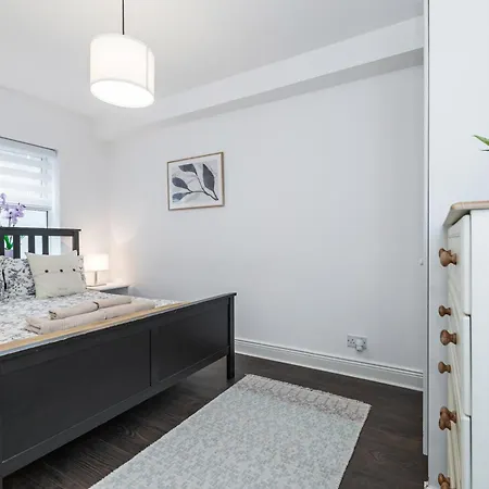 Appartamento Lovely 2-bed In The Heart Of Dublino