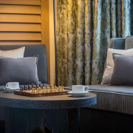Conrad Otel 5*
